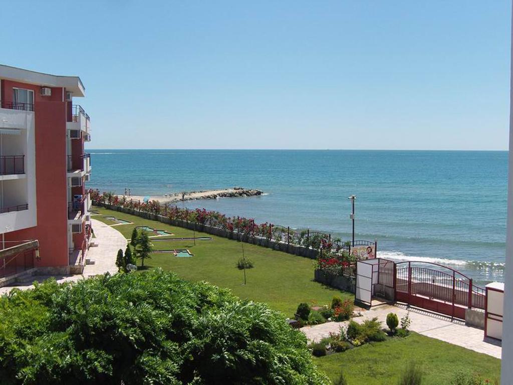 GT Privilege Fort Beach Apartments Elenite Zimmer foto