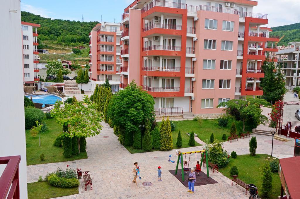 GT Privilege Fort Beach Apartments Elenite Exterior foto